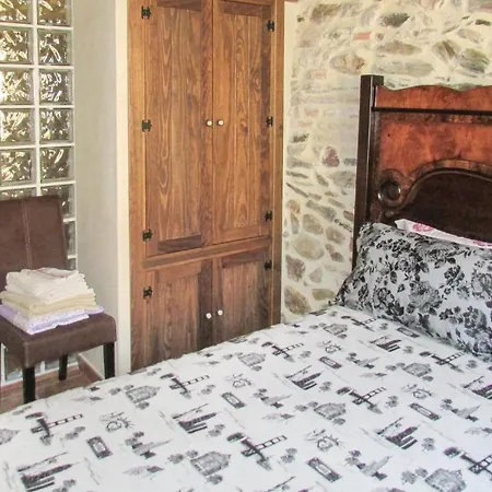 Cozy In Aldeanue, De La Sierra With Kitchen Aldeanueva de la Sierra