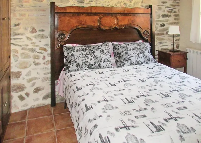 Ferienhaus Awesome In Aldeanue De La Sierra *